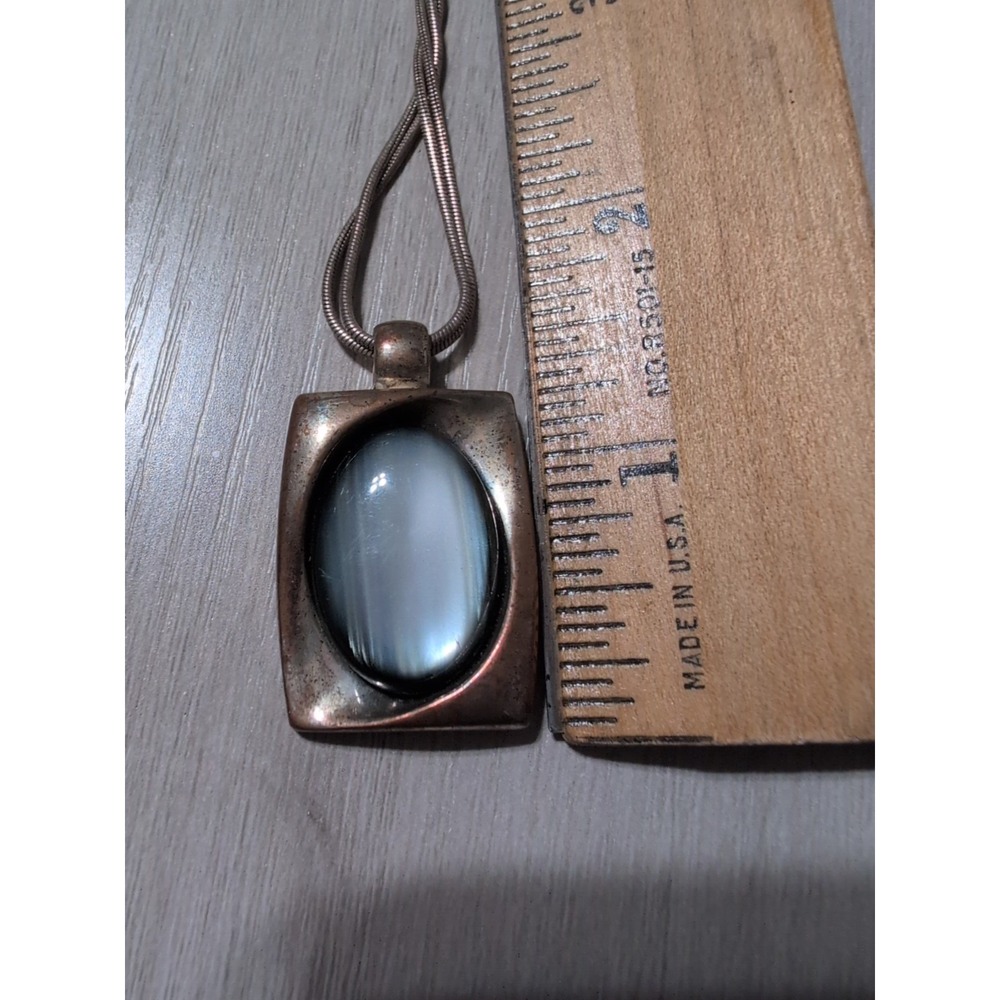 Kenneth Cole KC Silver Tone Pendant Necklace Opaline‎ Glass Stone Snake Chain - Picture 4 of 4
